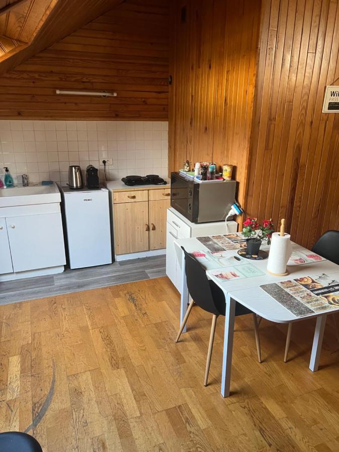 Studio En Plein Coeur Tulle Apartment Luaran gambar